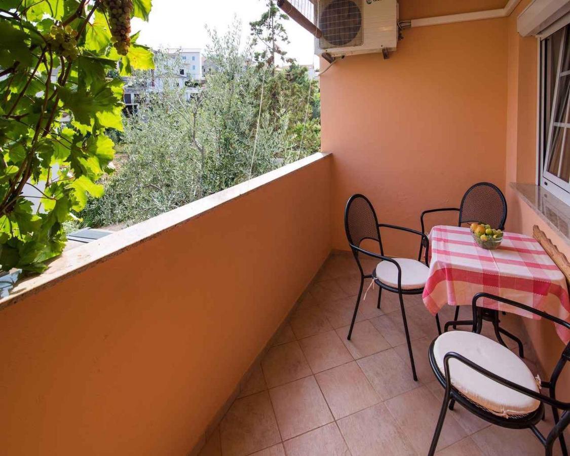 Apartments In Vrbnik/Insel Krk 13597 Exterior foto